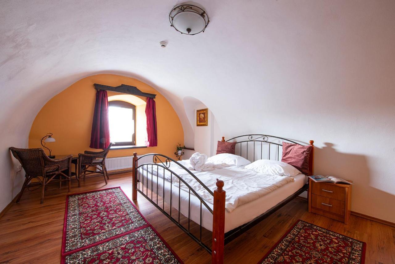 Hotel Penzion Familia Poprad Exterior foto